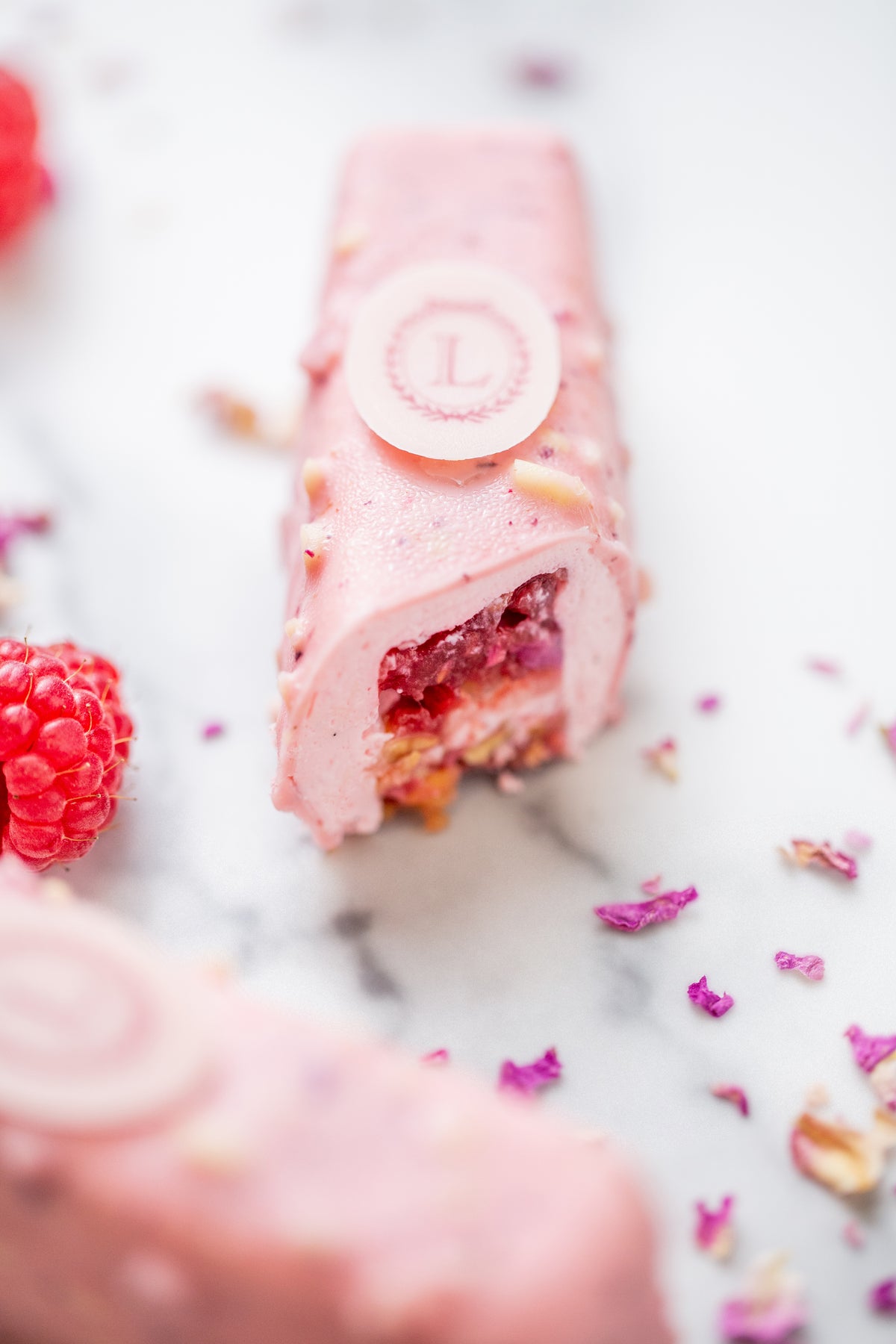 Rose Raspberry Cream Raspberry Rose Finger | Ladurée
