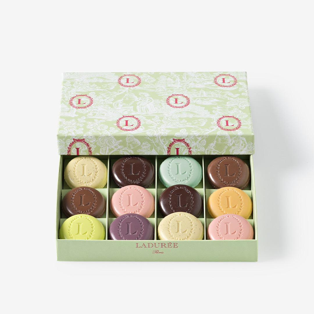 Eugénie Gift Box of 12